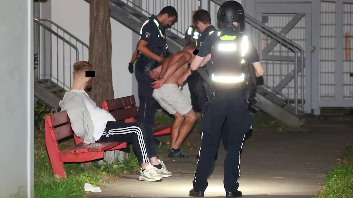 Streit in Wohnheim eskaliert - Mann (29) nach mysteriösem Knall schwer verletzt