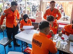 Mindestens sechs Todesopfer: Fähre gesunken - 120 Menschen in Indonesien vermisst
