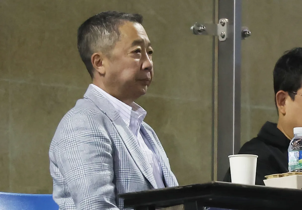 박정원 두산 회장 네팔로 출국… 실종 직원 수색·구조 지원