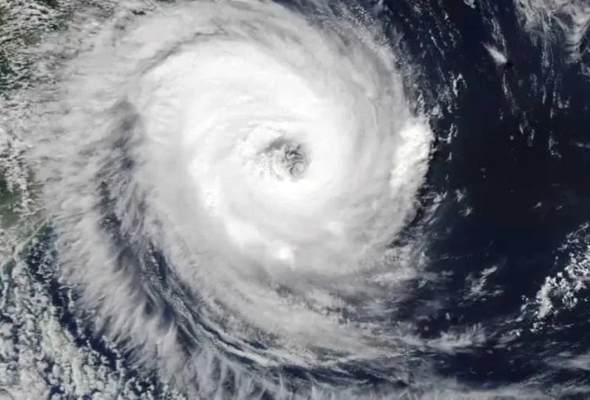 Ciclone extratropical "passa longe" de MG, mas frente fria traz chuva