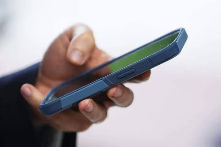 New Brunswick banning student phone use in public schools
