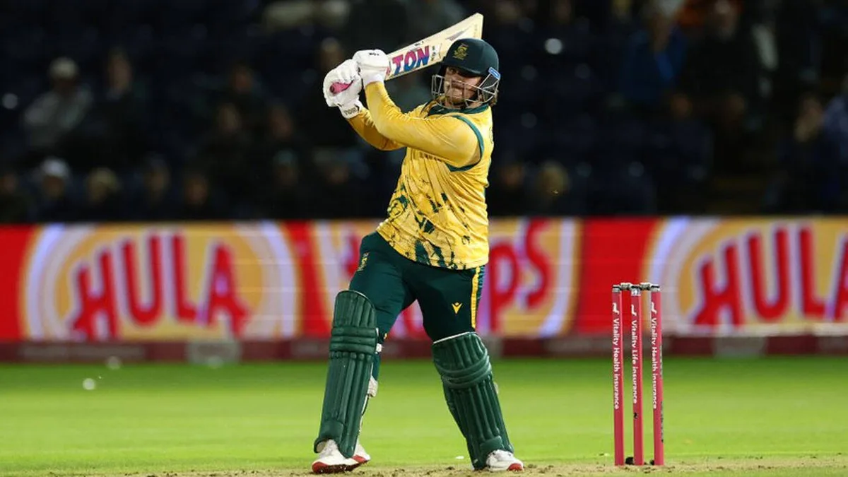 Pretorius stars as South Africa beat Zimbabwe again to strengthen tri-series campaign