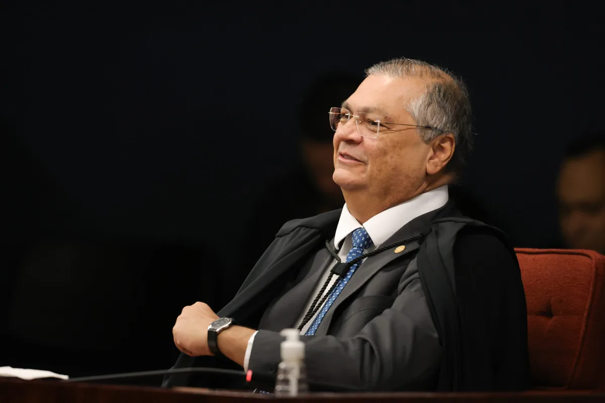 Dino retira sigilo de investigação sobre produção de ‘Dark Horse’