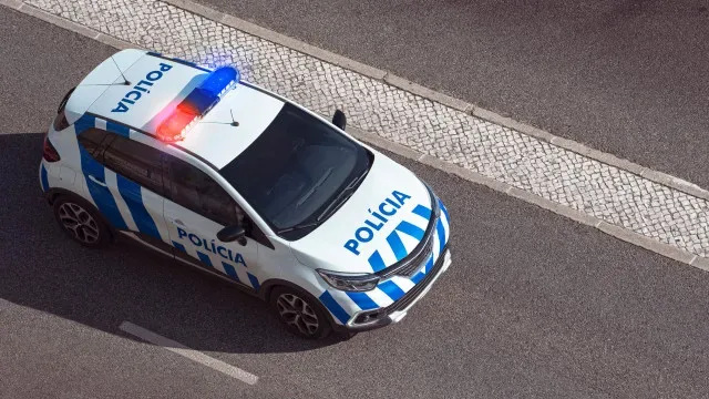 PSP atacados por populares enquanto detêm traficantes em Rabo de Peixe