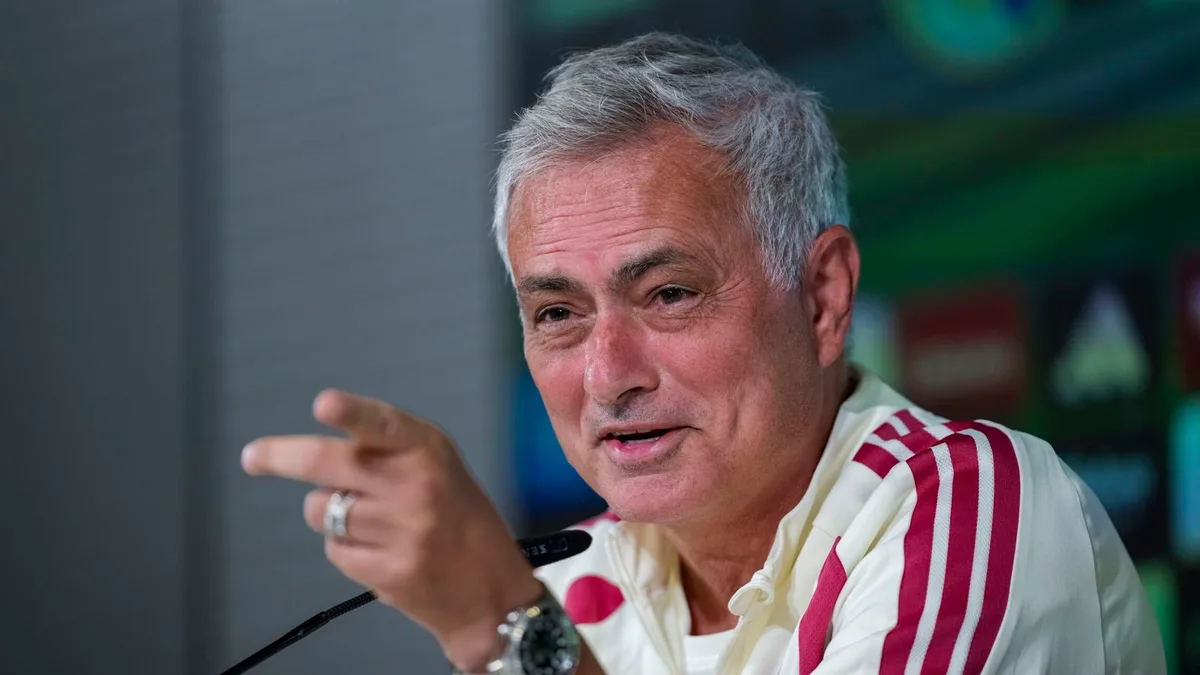 Los tres mensajes de Mourinho en su regreso al Bernabéu: Vinícius, su "lado oscuro" y Negreira