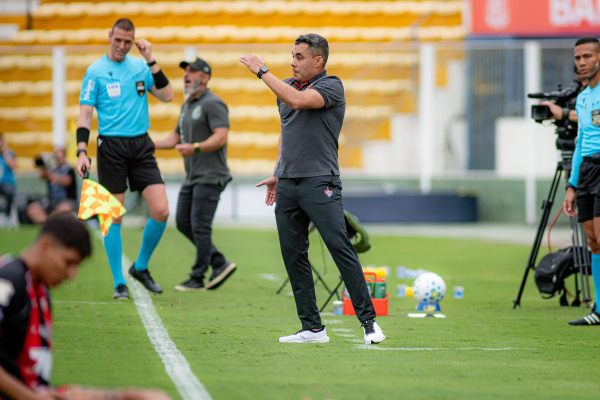 "Não é tão ruim", avalia Jair Ventura após empate contra o Mirassol