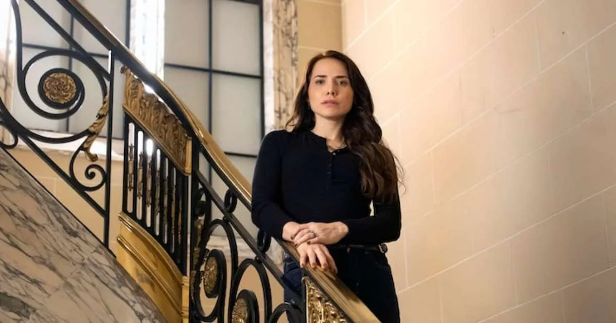 'Quem Ama Cuida': Adriana vira sócia de joalheria e descobre que Heitor está vivo