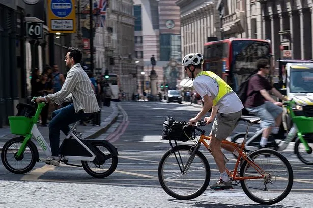 Cyclists caught running red lights can now dodge £50 on-the-spot fine by watching safety video