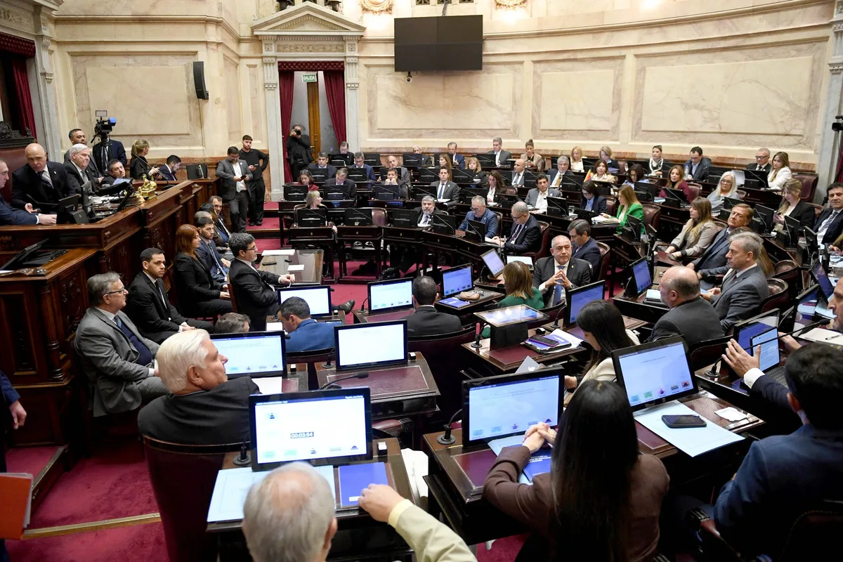 El oficialismo busca anotarse una victoria en el Senado antes de fin de mes sin chocar con los aliados
