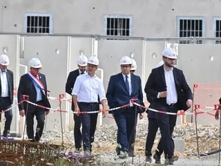 Le ministre de la Justice, Gérald Darmanin, en visite à Vannes pour lancer les travaux de la future prison