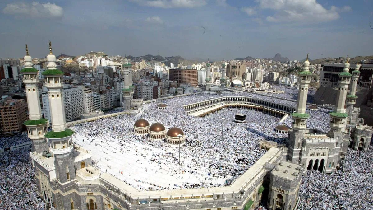 Saudi Arabia calls attempted Mecca attack 'red line' as Iran-backed Houthis deny they did it