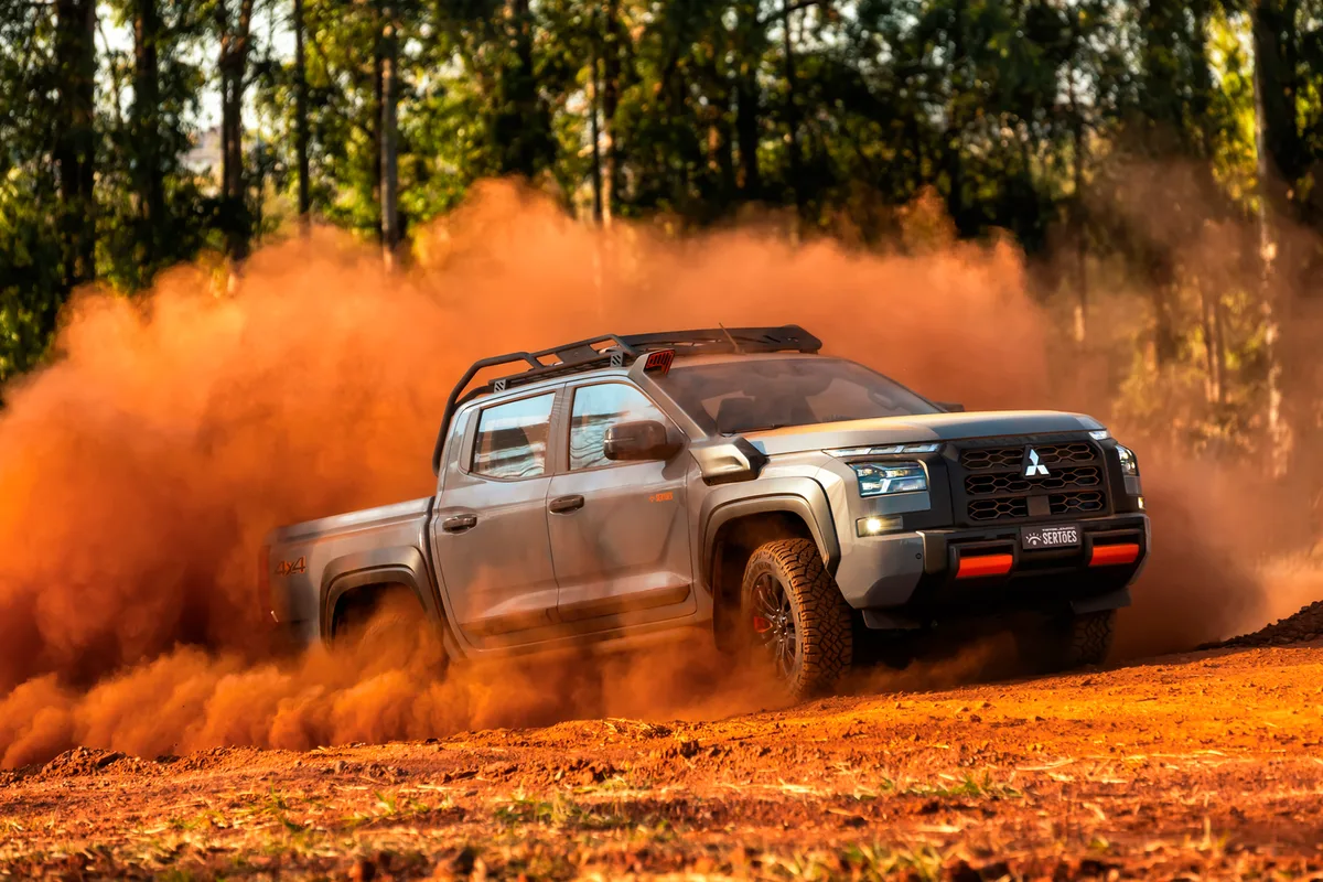 Mitsubishi Triton ganha série em homenagem ao Rally dos Sertões