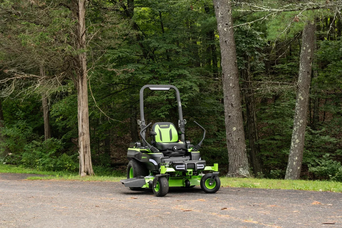 Greenworks’ MaximusZ electric riding mower has five motors and a few compromises