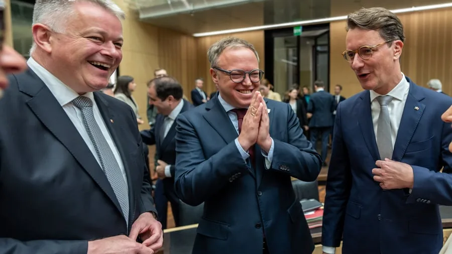 Bundesregierung: „Gemeinsam mit dem Kanzler“: CDU-Ministerpräsidenten stützen Merz – zumindest vorerst
