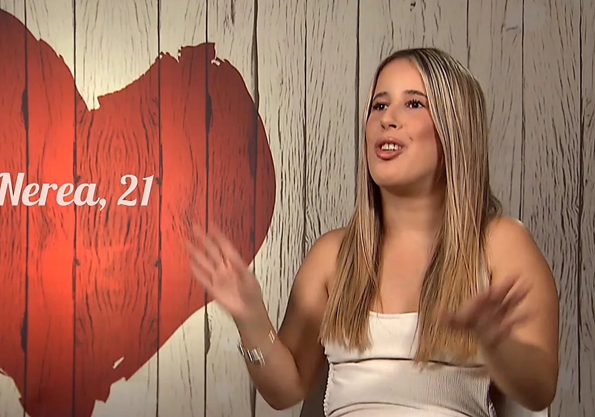 Un soltero muy capillita de 'First Dates' espanta a su cita con una confesión inesperada: «Apaga y vámonos»
