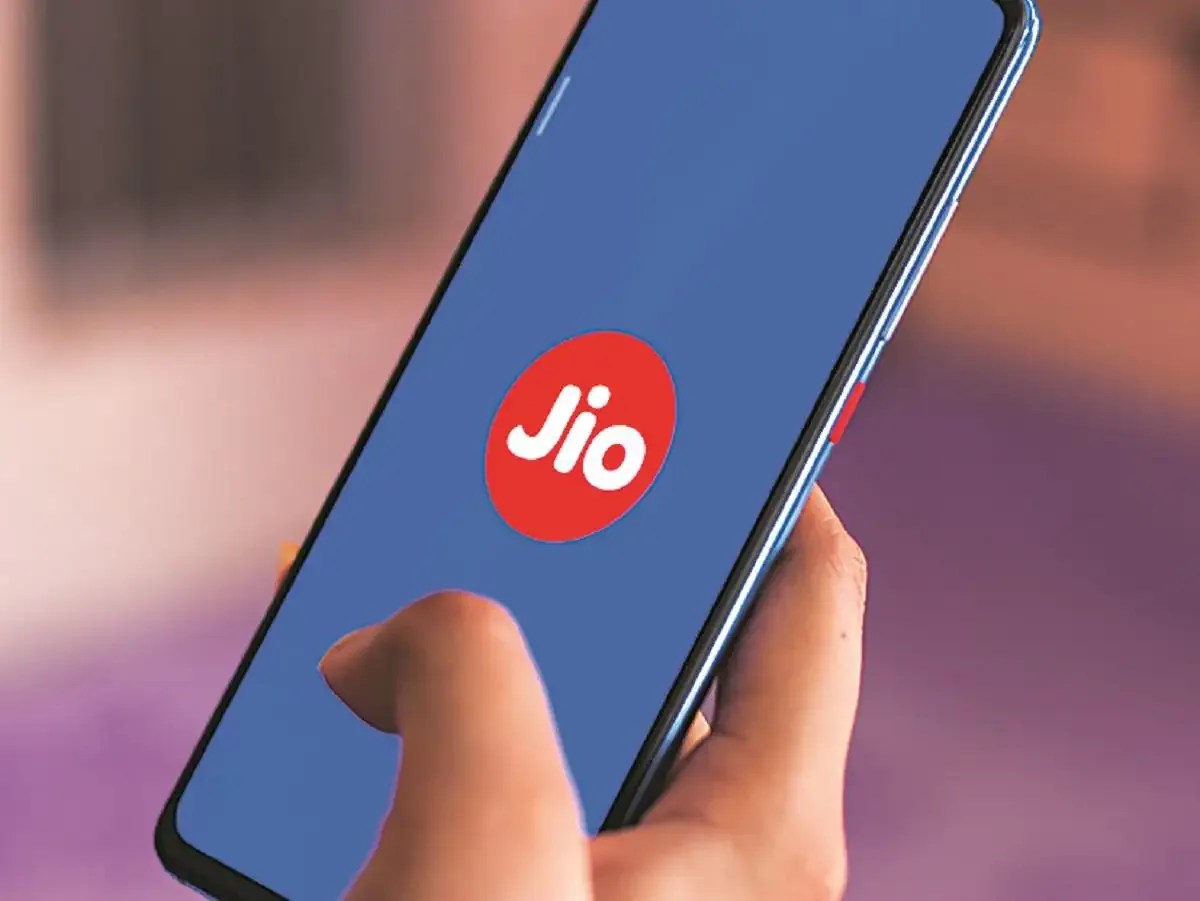 Sebi gives green light to Jio Platforms IPO, six other public offers