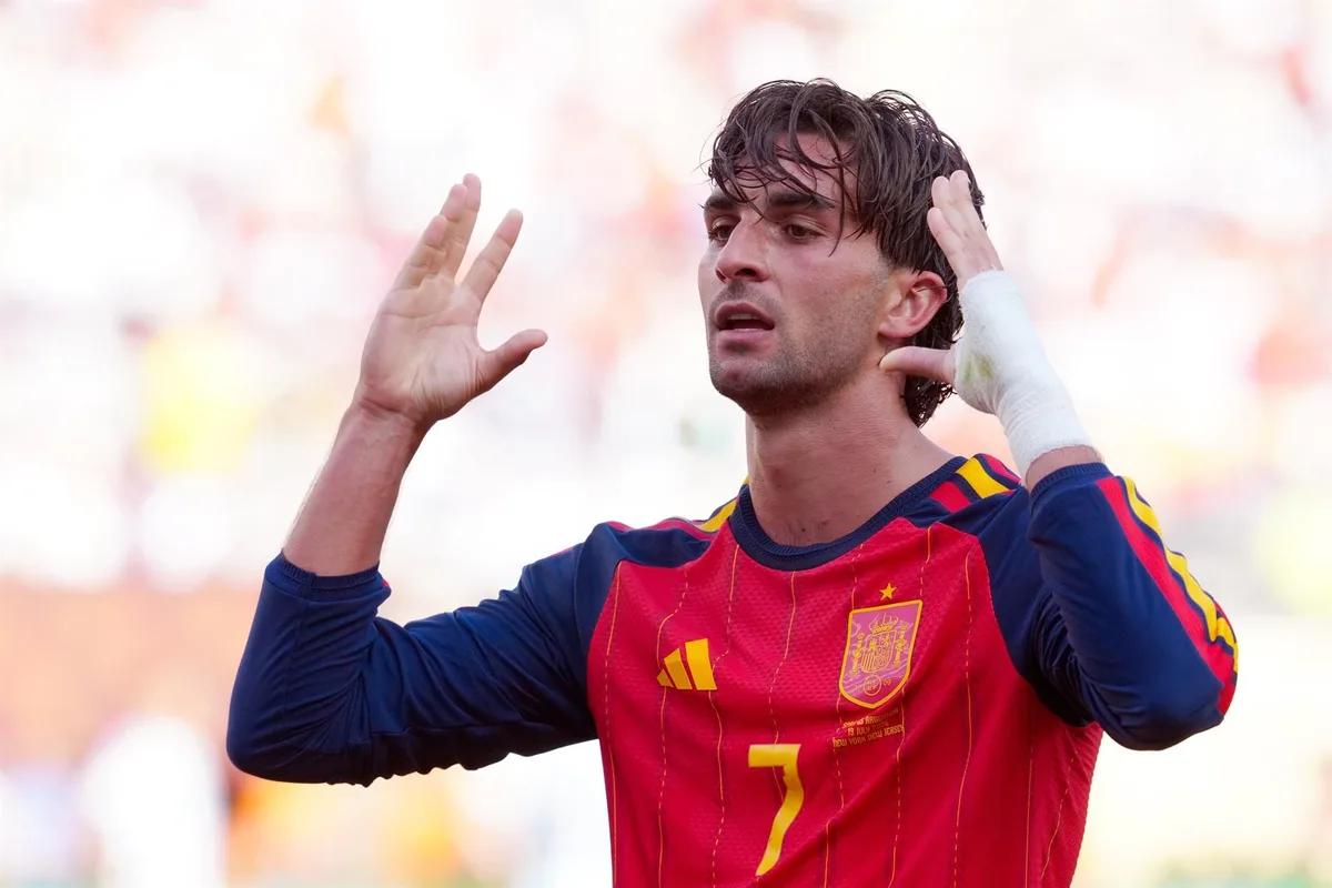 Ferran Torres: "Queremos hacer historia como la selección de las dos Eurocopas y el Mundial"