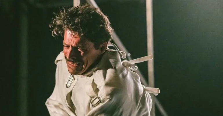 Gonçalo Waddington leva "O Pai" de Strindberg ao São Luiz