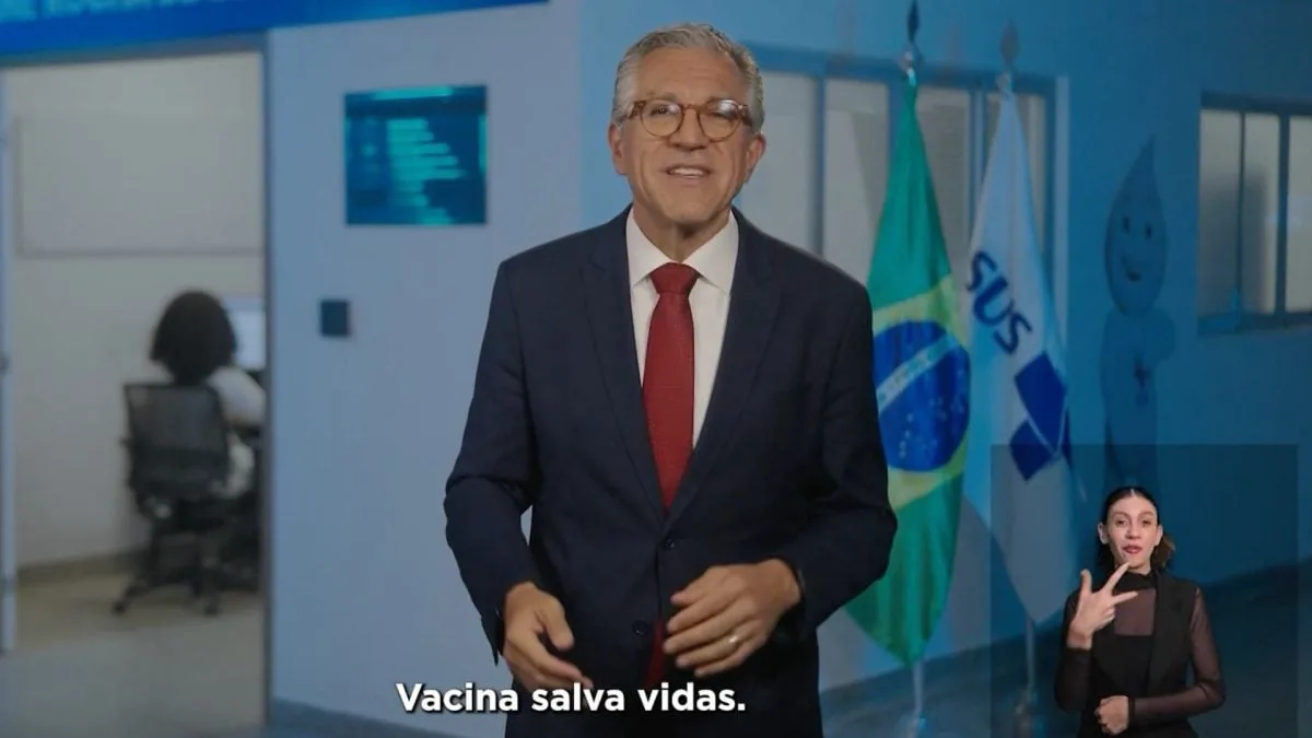 Ministro Padilha chama responsáveis de crianças campanha de vacinação