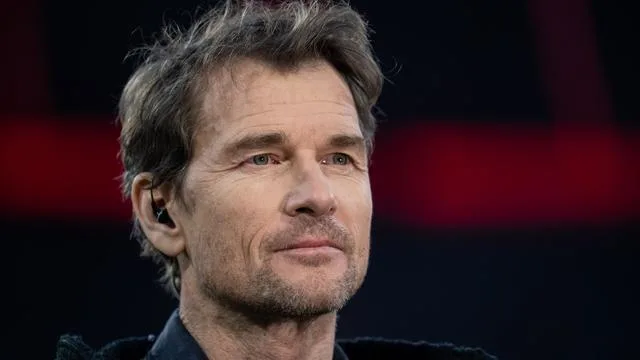 Fußball-Bundesliga: Lehmann: Urbig nicht auf Dauer Nummer eins bei Bayern