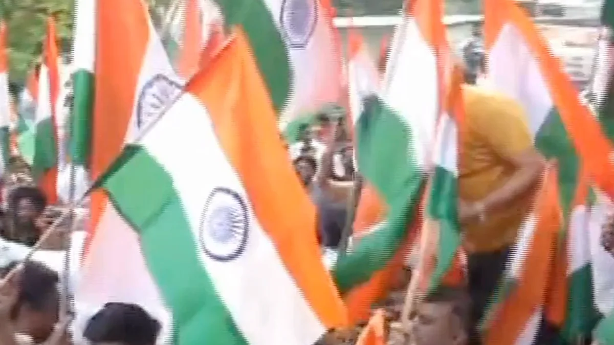 Tiranga march in Delhi: AAP workers rally From party headquarters