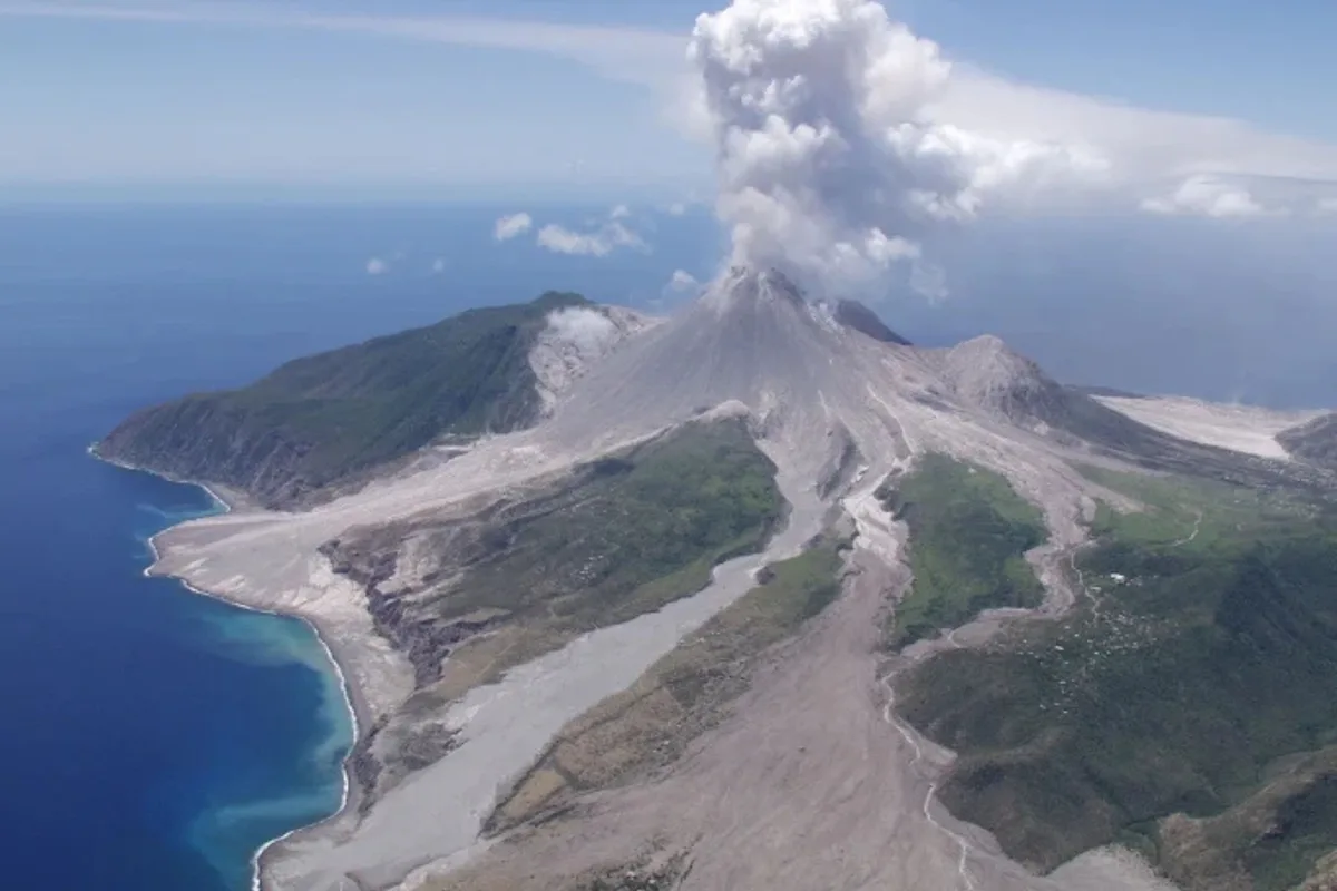 Científicos de Reino Unido exploraron un volcán activo del Caribe y descubrieron un inesperado tesoro en su interior