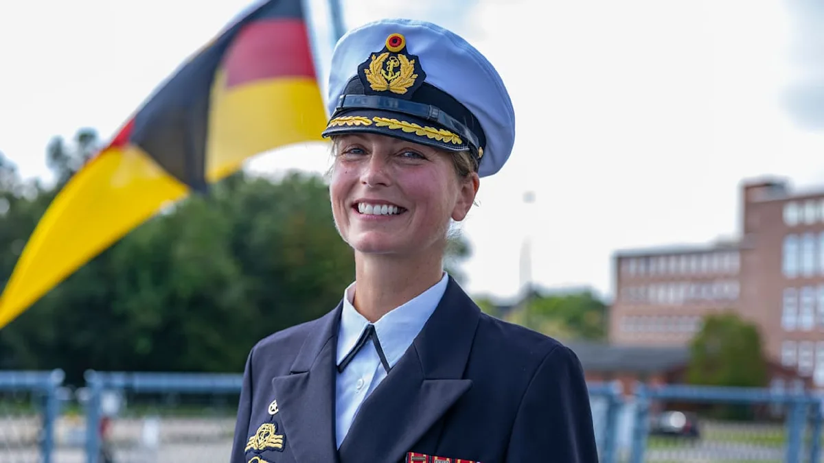 Neue Ära in der Marine - Erste Frau übernimmt Schiffskommando