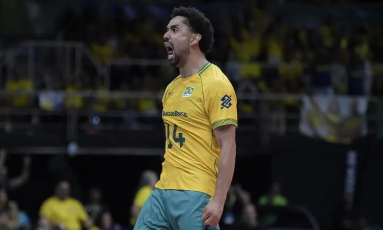 Adriano ressalta a importância do saque: “Nosso primeiro ataque”