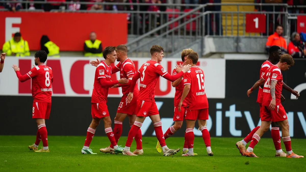 2. Fußball-Bundesliga: Emotionaler Lukovic trifft bei Debüt: FCK schlägt Bochum