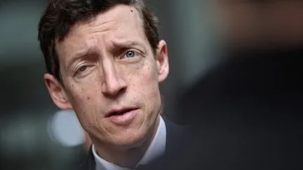 Le ministre de l'Education nationale veut "former une nouvelle génération" de professeurs bilingues, en vue d'une épreuve en langue régionale au baccalauréat
