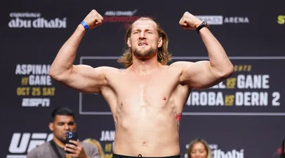 «Опрокинули»: Волкову не дали подраться за чемпионский пояс UFC в тяжёлом весе, предпочли американца-провокатора
