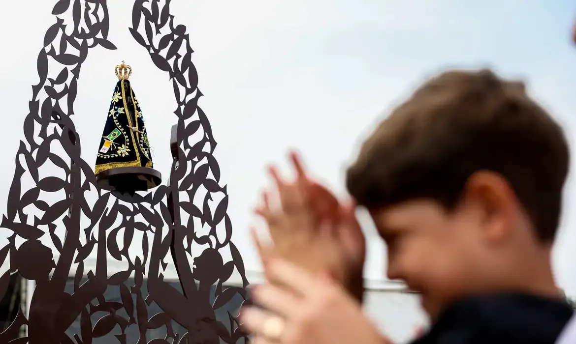 Nossa Senhora Aparecida: 95 anos da padroeira do Brasil