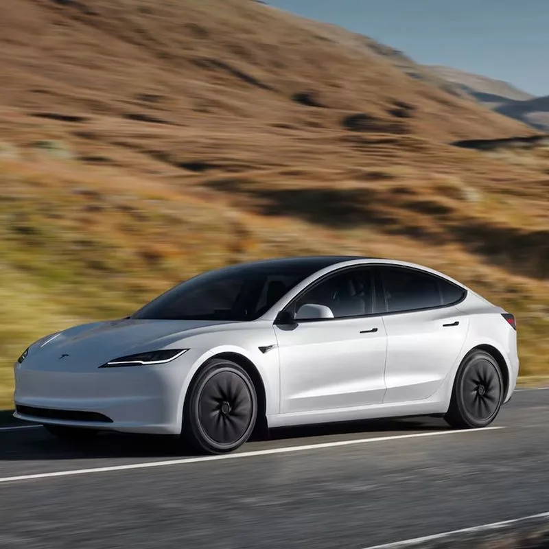 Actualité : Nouvelle Tesla Model 3 : autonomie en hausse et habitacle inédit pour la célèbre berline électrique