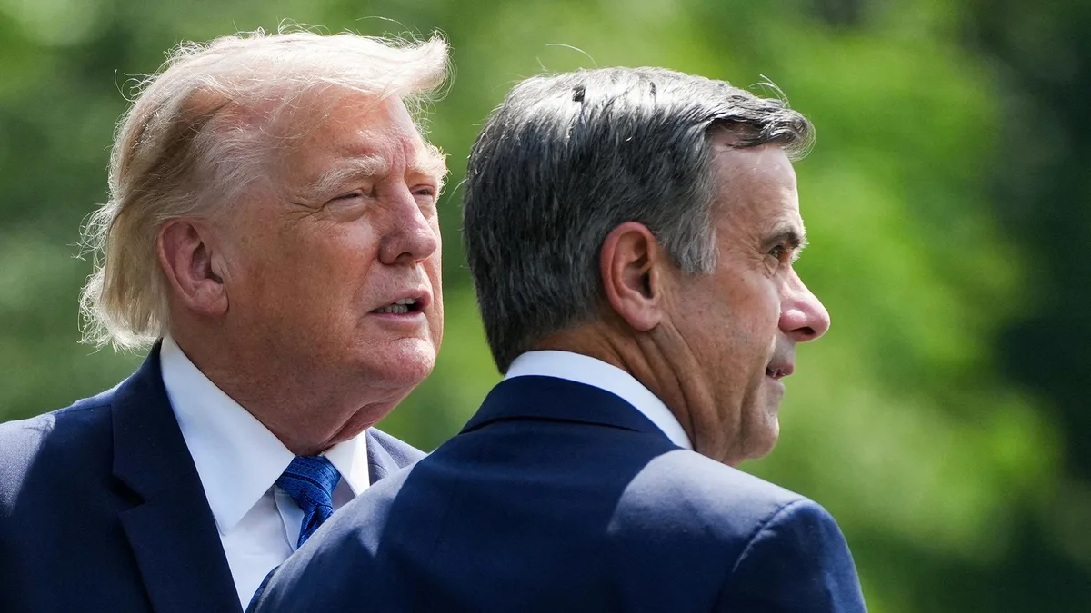 Geheimbesuch in Moskau: Der CIA-Chef warnt, aber Trump wiegelt ab