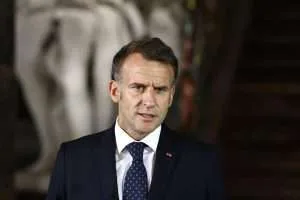 Promulgan en Francia ley que permite la eutanasia