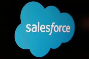 Salesforce projeta receita acima do esperado e amplia parceria com Anthropic