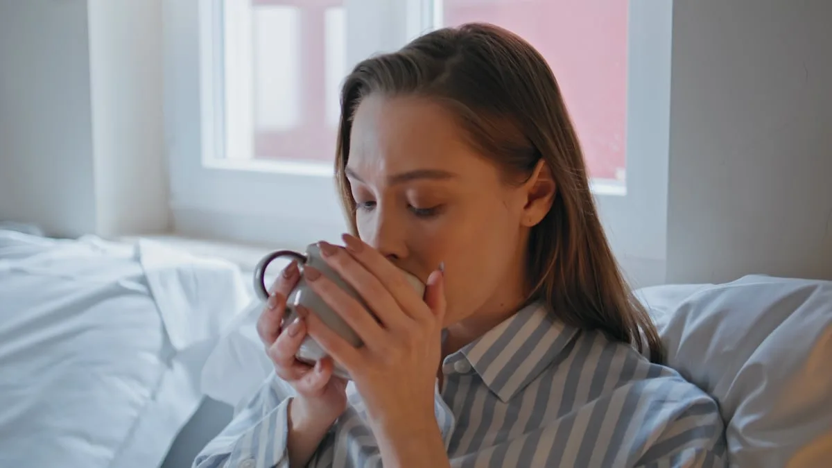 Heißes Wasser am Morgen: Experte zu Social-Media-Hype