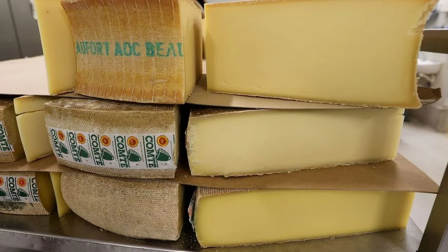 Sécheresse : les cahiers des charges des fromages AOP abondance, beaufort et comté temporairement assouplis