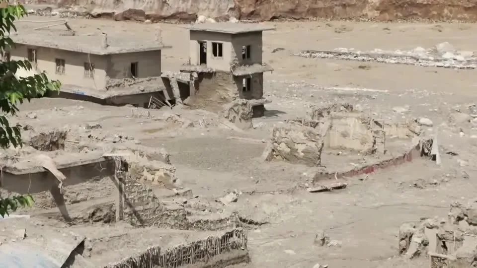Tragédia das enchentes no Nepal já deixa mais de 750 mortos e 3 mil desaparecidos