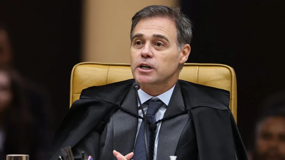 Abaixo-assinado em apoio a André Mendonça supera 525 mil adesões