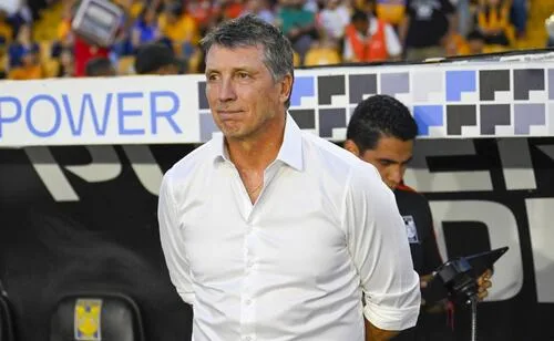 Siboldi vuelve a exhibir a la directiva de Tigres: "Ellos inventaron un guión y lo actuaron"