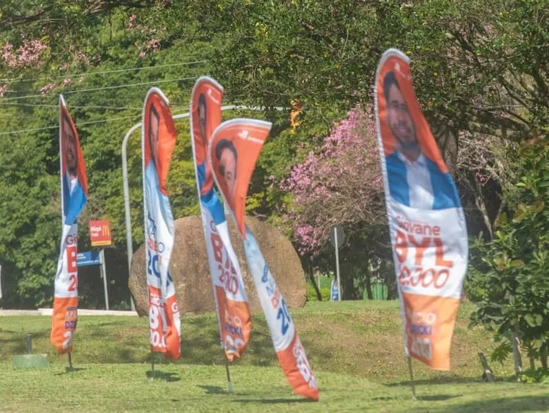 Bibo Nunes defende proibição de wind banners em campanhas eleitorais