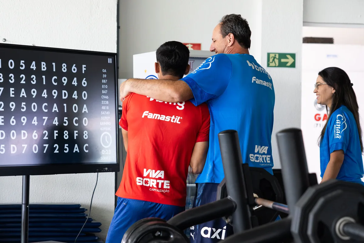 Fora há três jogos, atacante deve reforçar o Bahia contra o Athletico
