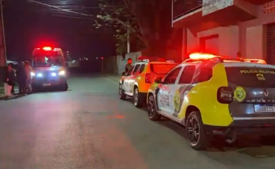 Briga entre duas mulheres termina com facadas e vítima ferida em Piraquara; crime teria sido motivado por ciúmes