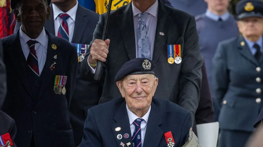 Le vétéran Henry Rice, qui avait débarqué à Juno Beach en Normandie, est décédé à l'âge de 100 ans