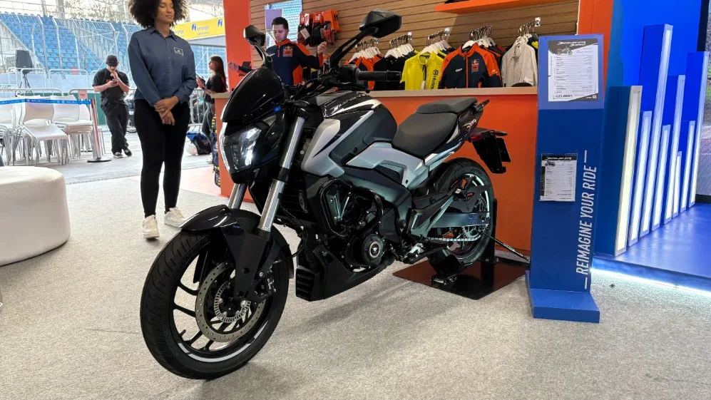 Bajaj lança nova Dominar 250 com mais tecnologia por R$ 23.800