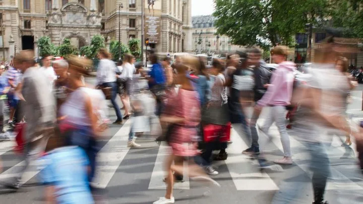 La démocratie est-elle empêchée par le présent ?
