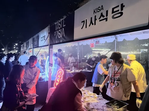 혐오에 맞서 시작한 미식 축제…뉴욕 물들인 한국의 맛