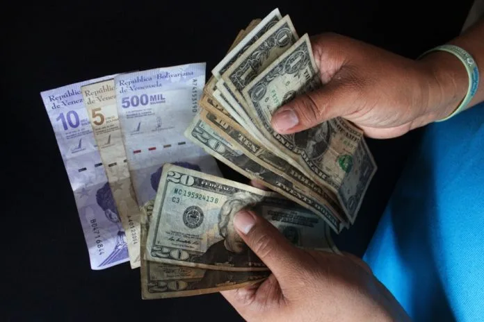 Dólar BCV rompe la barrera de los Bs. 800 este 2 de septiembre