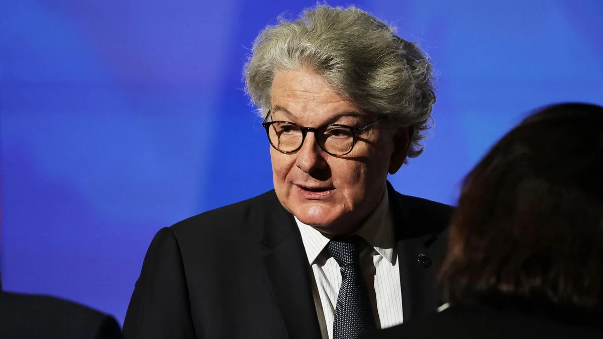Présidentielle 2027 : Thierry Breton se dit « très honoré » que François Bayrou ait pensé à lui